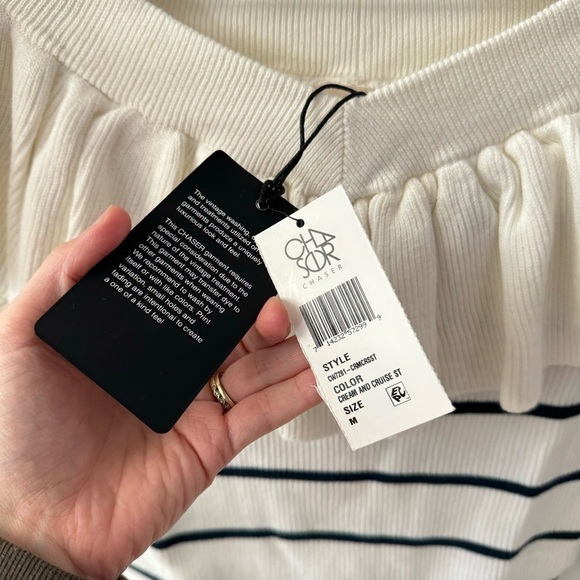 Chaser Cream Blue Stripe Ruffle Knit Sweater On or Off Shoulder Size Small - Picture 3 of 5